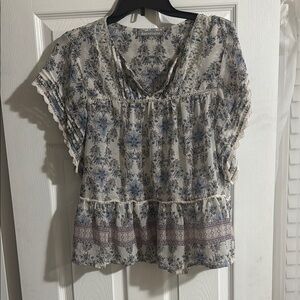 Floral Lace Trim Blouse